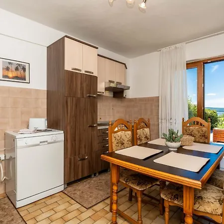 Beachfront 3 - Dramalj By Guide Apartamento